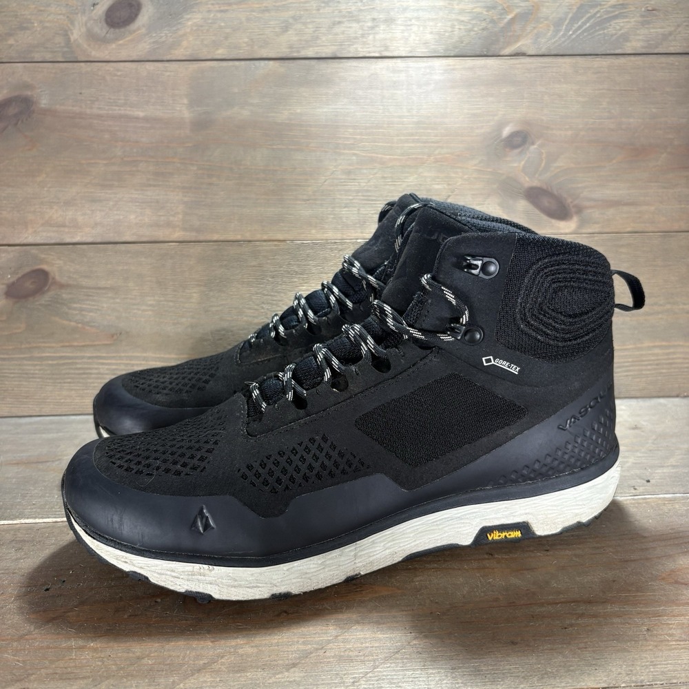 vasque breeze LT Mens size 9.5 shoes Black Waterproof Hiking Boots